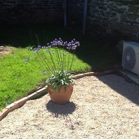 Les Ecuries Is A Modern Renovated Barn Villa Laniscat Luaran gambar